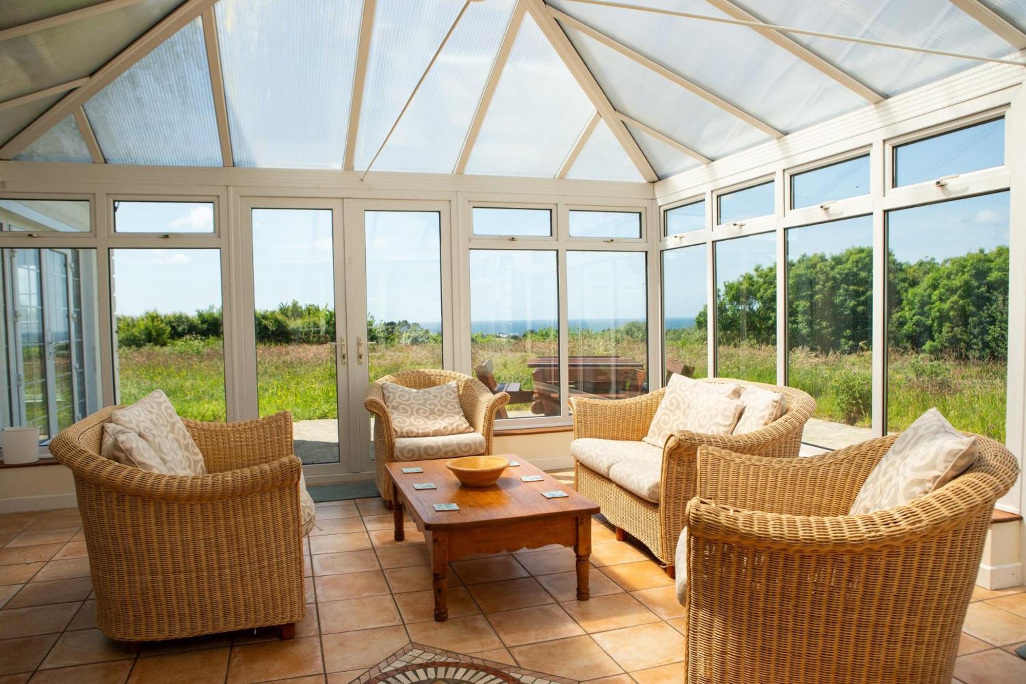 Stunning 6 Bedroom Cottage Near Cornish Coast Б'юд Екстер'єр фото